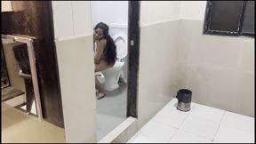 Most Liked on This Website Having Sexy Natural Tits with Water Style Blowjob in Hotel