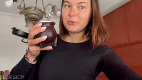 kinky mary’s extreme urine drinking and full-bladder challenge