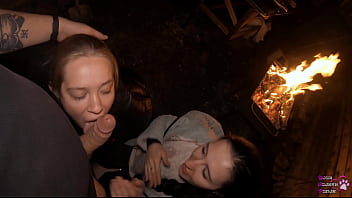 FFM Threesome Sucking on the Backyard