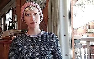 Ersties - Veronica B. squirts in the snow