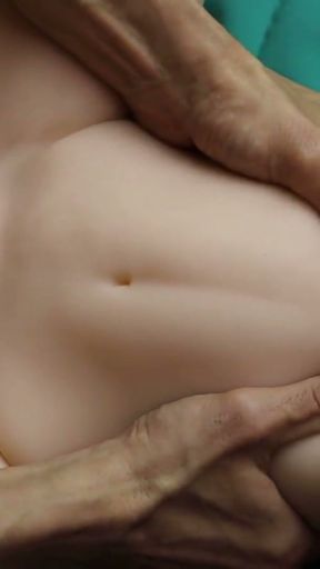 Very passionate quick sex for a birthday with a tight beauty   Clip 1