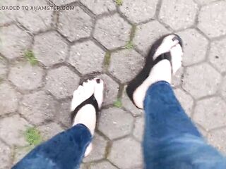 hot feet in the rain