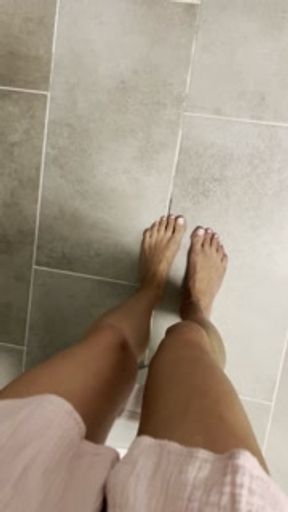 POV Sexy looong piss - I want to pee on you