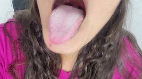 ornesto da feira livre do meu bairro te vejo todo suado e corro para caasa me masturbar