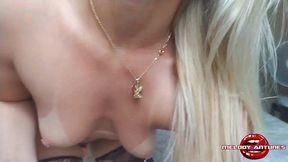 novinha rabuda e muito gostosa colocando o consolo na bucetinha apertadinha! - melody antunes -