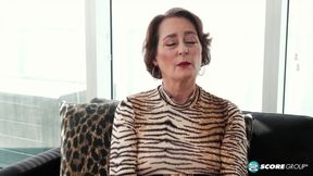 Incontra Renee Kane: il volto fresco delle MILF over 60