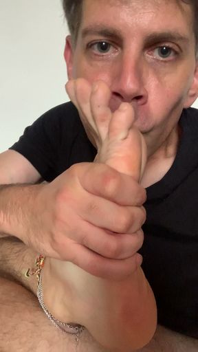 Wanking-Foot Licking 3 minutes video