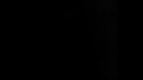 Agarrandome la verga, por que no me la mamas?