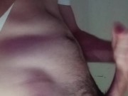 Guarda la mia pancia come si muove mentre godo!