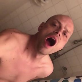 Piss Drinking Video Out the Toilet with Having an Orgasm at the End