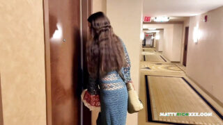Sløset blowjob ender med dyb anal creampie