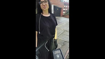 Carrying an order I meet this strange and pretty girl