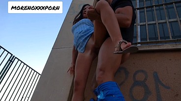 Pornstars loves fuck in POV in public places