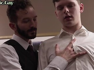 Masonic gaydaddy in office bareback fucks twink asshole