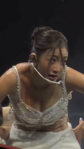 Busty babe shows off her big wet tits