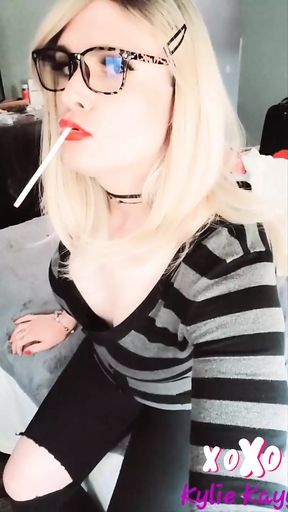 Capri 120&#039;s smoking fetish starter
