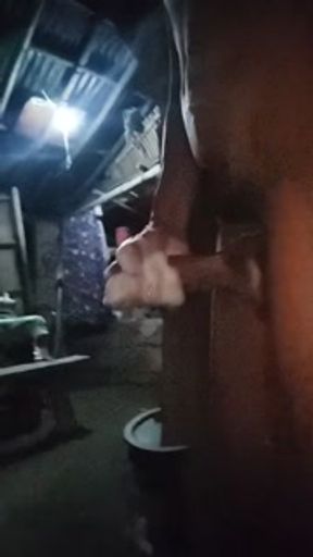 Nag Sal sal sabkusina at Cr may nanood ng tv(Asian Dick )