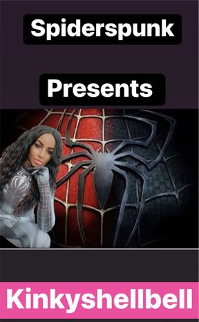 Spider women is fucking her tight pussy