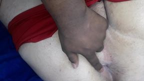 batendo uma bola com o ursao -