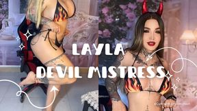 Watch the Devil&#039;s mistress masturbate