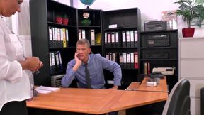 Sexy pierced blonde gets sprayed in the mouth in the office