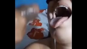 Dei pro meu vizinho e mandei meu marido filmar tudo, corno ficou na punheta enquanto o macho acabava comigo na rola
