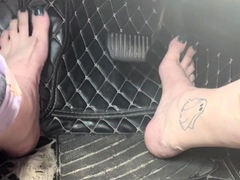 Linsey Dawn solo foot fetish