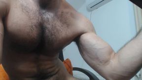 Savis Muscles Private Show