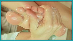 Foot-bathing instructions for devoted foot subs