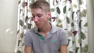 Unga oskulden Joey Landers ger avsugning till gamle Lukas Grandes stora kuk innan han barbacka rövknullar och får creampie i POV