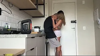 I went to help my breastfeeding neighbor and received pussy and breast milk as payment - COMPLETE IN THE RED