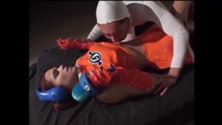 Space Channel 5&#8217;s Ulala cosplayer gets fucked