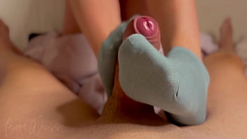 GF With Perfect Feet Ruins His Orgasm In Her Blue Sock