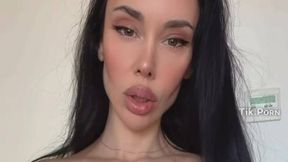 Social Media Model @alinaboobs @Oil & #Solo #Naked #Brunette #Big Boobs nsfw gratis film | Tik.Porn