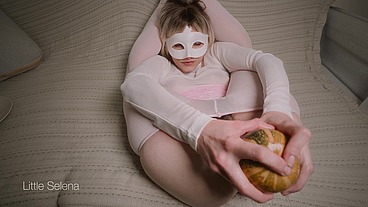 My butt can`t hold anything