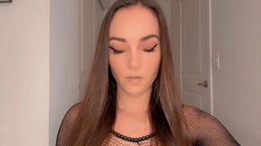 Surrendering To Sienna Mind Fuck
