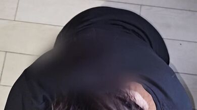 Italian MILF Amateur Face Choked By Thick Cum