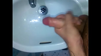 Acabo en el ba&ntilde_o