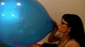 Sushii Xhyvette's Biggest Btp Ever! With Crystal Blue Tuftex 24" Balloon - HD 1080p mp4