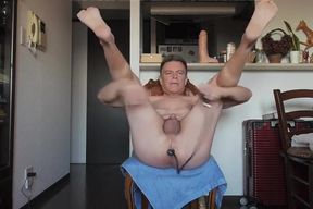 Step daddy Queer Stretches His Step daddy Backdoor With Inflatable Backdoor