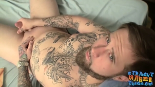 Bearded knob jockey Jacque Gosling has solo fun in bed