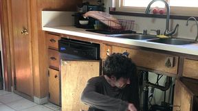 lucky plumber fucked by teen - erin electra