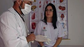 aluna faz sua primeira consulta com ginecologista