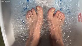 Foot Soak Toe Wiggle
