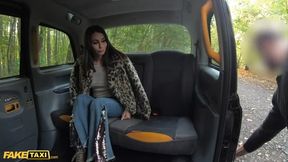 Jessy Jey Gives Cheeky Cabbie a Breakdown Fuck