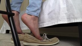 👟 Shoeplay Closeups Dipping Dangling Tickling 🦶🏻