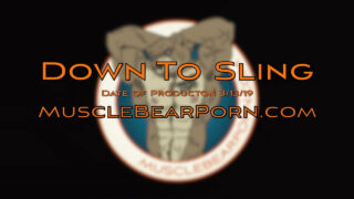 Par, barkondom, romantisk, kys, slikke, pikke, far – bjørnetatoveret Sean Maygers bliver kneppet i røven, stor pik