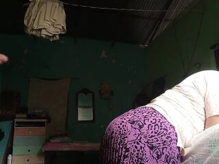 Screwing a slut on 4 chunky butt