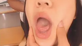 Modelo Asia Saya Misaki Folla En La Escuela