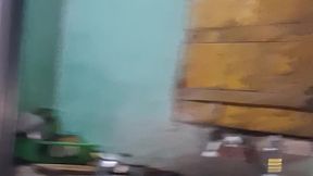 crente safada na cozinha